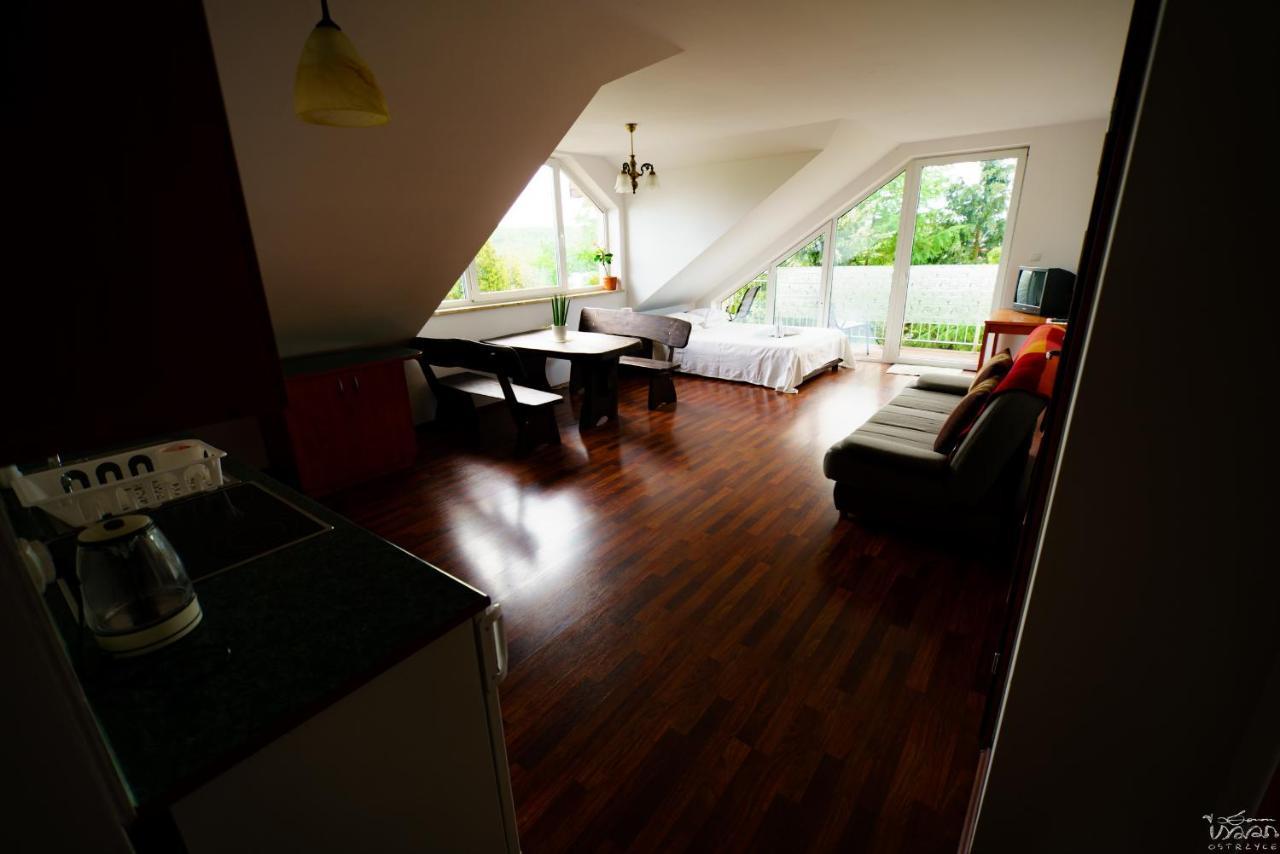 Isaan Ostrzyce Guest House Ngoại thất bức ảnh