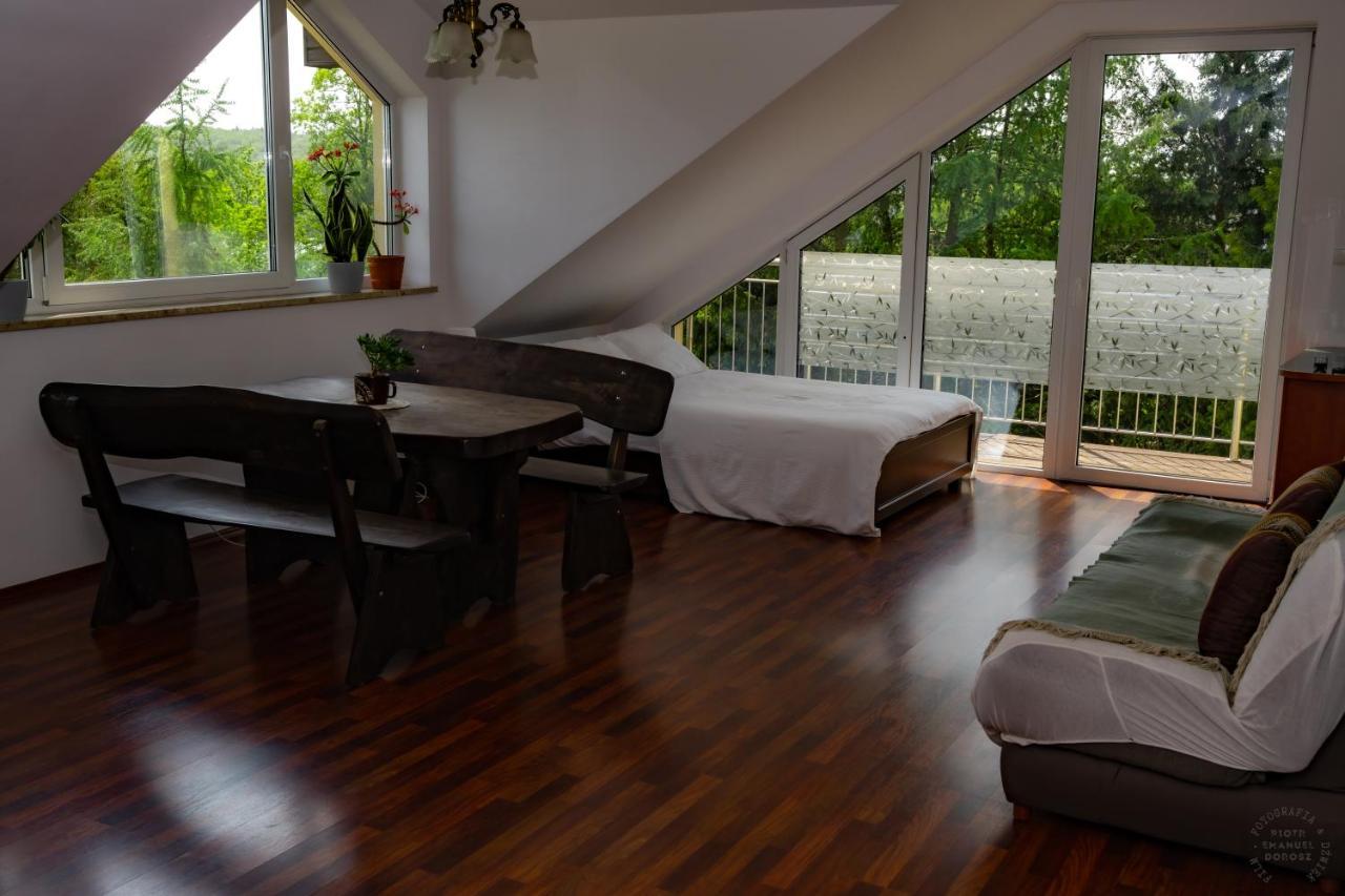 Isaan Ostrzyce Guest House Ngoại thất bức ảnh