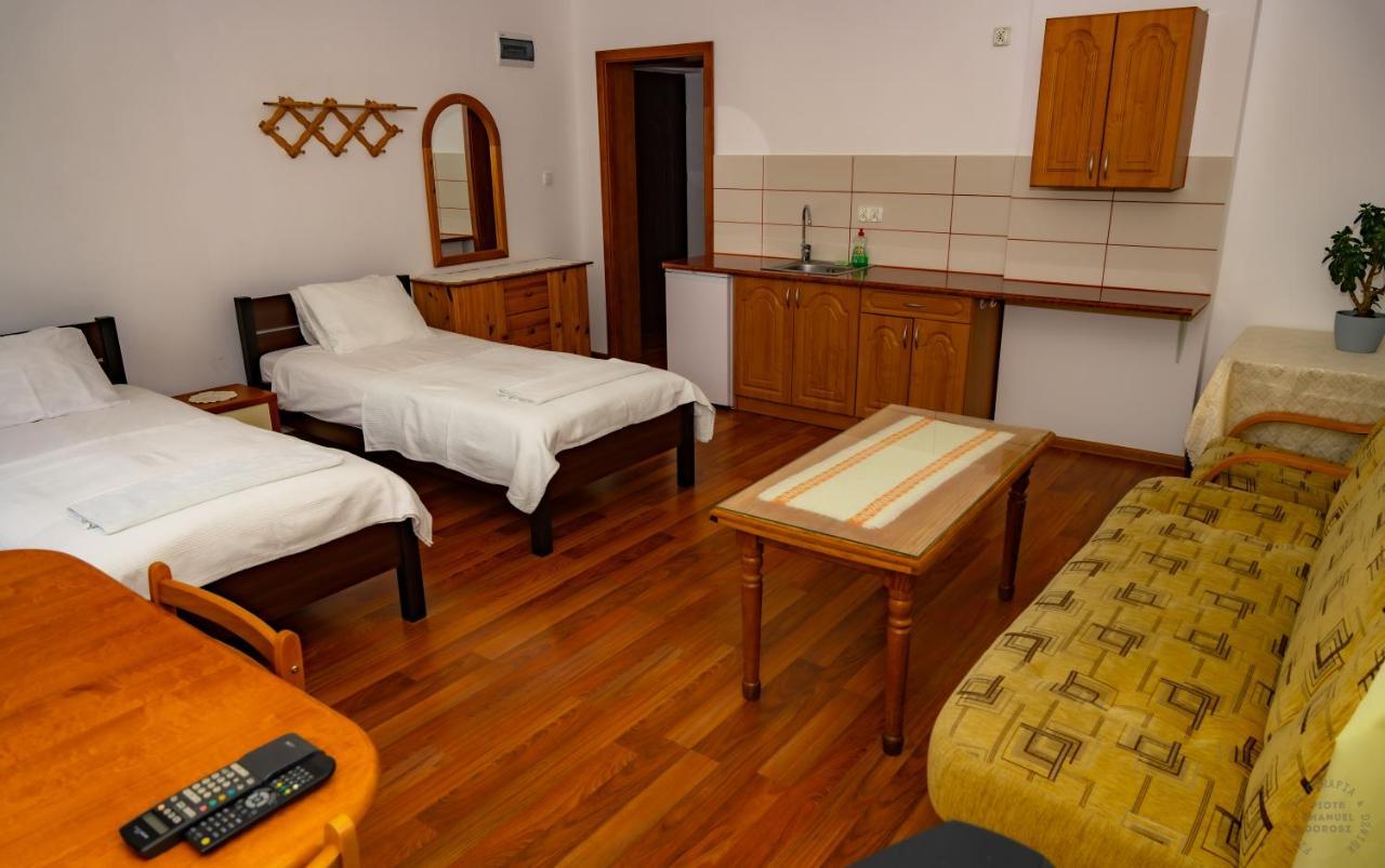 Isaan Ostrzyce Guest House Ngoại thất bức ảnh